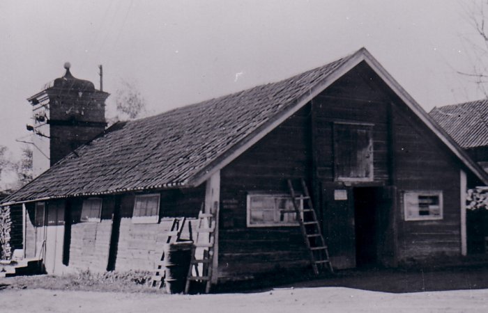 stall.jpg (55754 bytes)