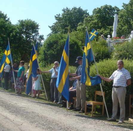 61.jpg (63979 bytes)