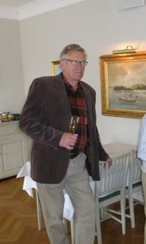 b3.jpg (14426 bytes)
